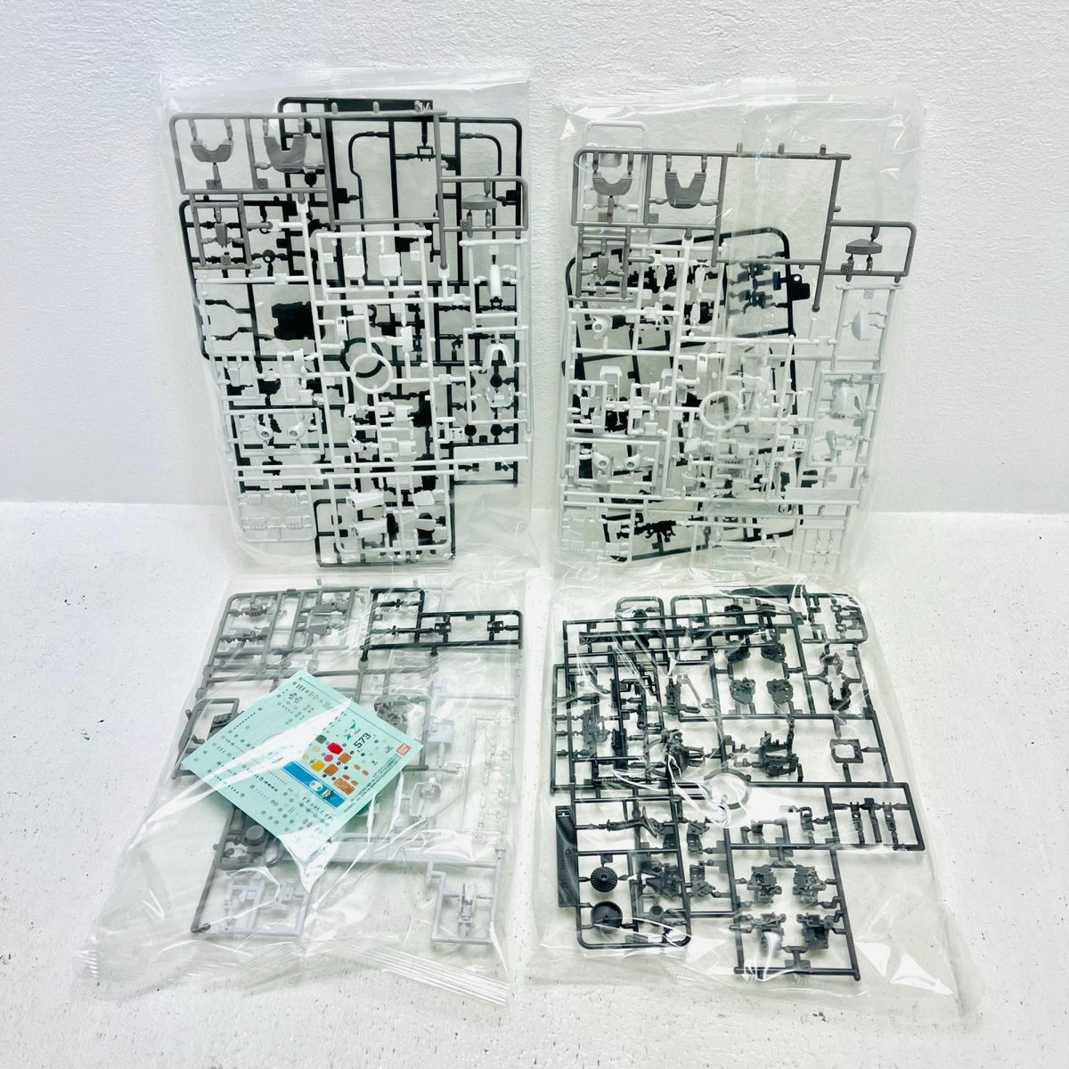 プラモデル 1/144RGMS-06R-1Aシン・マツナガ専用ザクII「機動戦士ガンダムMSV」プレミアムバンダイ限定[5062924] MS-06R-1Aシン・マツナガ専用ザクII プレミアムバンダイ限定 5062924【加古川物流】