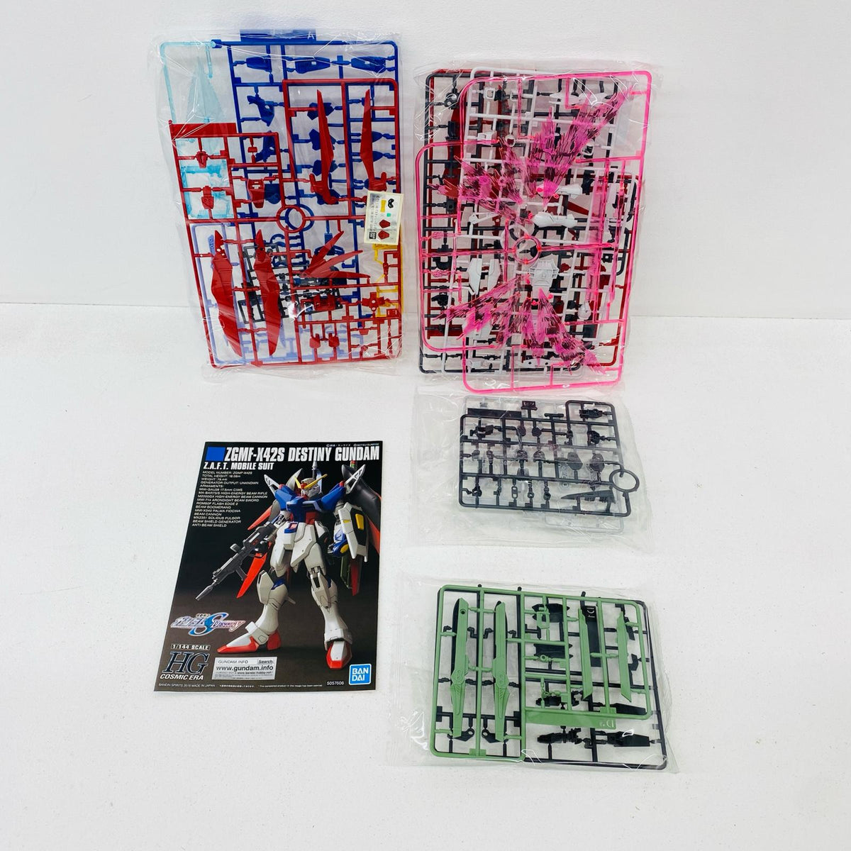 プラモデル 1/144HGCEZGMF-X42Sデスティニーガンダム「機動戦士ガンダムSEEDDESTINY」[5057606] CEZGMF-X42S デスティニーガンダム HG 5057606【加古川物流】