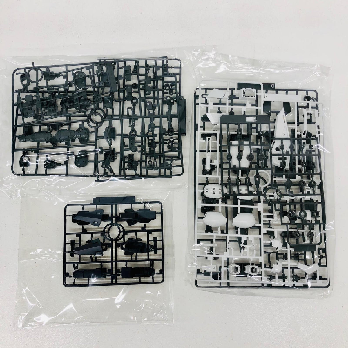 プラモデル 1/100MGGX-9901-DXガンダムダブルエックス「機動新世紀ガンダムX」[5062846] GX-9901-DX ガンダムダブルエックス MG 5062846【加古川物流】
