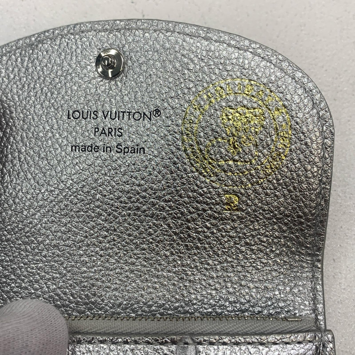 LOUIS VUITTON | ルイ・ヴィトン ポルトモネ・ロザリ 二つ折り財布 M26512 グレー【加古川物流】