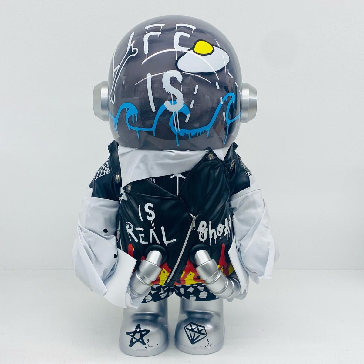 フィギュア MEGA SPACE MOLLY 1000% Trevor Andrew 2.0 POP MART MOLLY 1000% Trevor Andrew 2.0 MEGA SPACE MOLLY【フィギュア】【加古川物流】