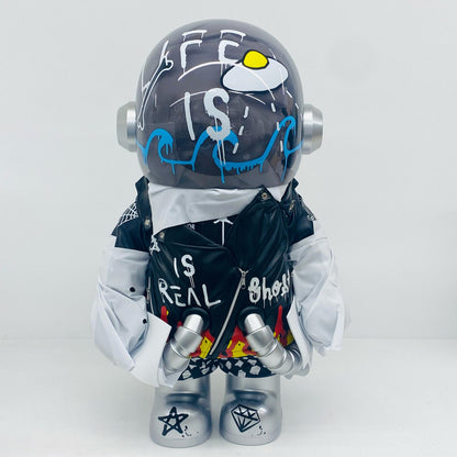 フィギュア MEGA SPACE MOLLY 1000% Trevor Andrew 2.0 POP MART MOLLY 1000% Trevor Andrew 2.0 MEGA SPACE MOLLY【フィギュア】【加古川物流】