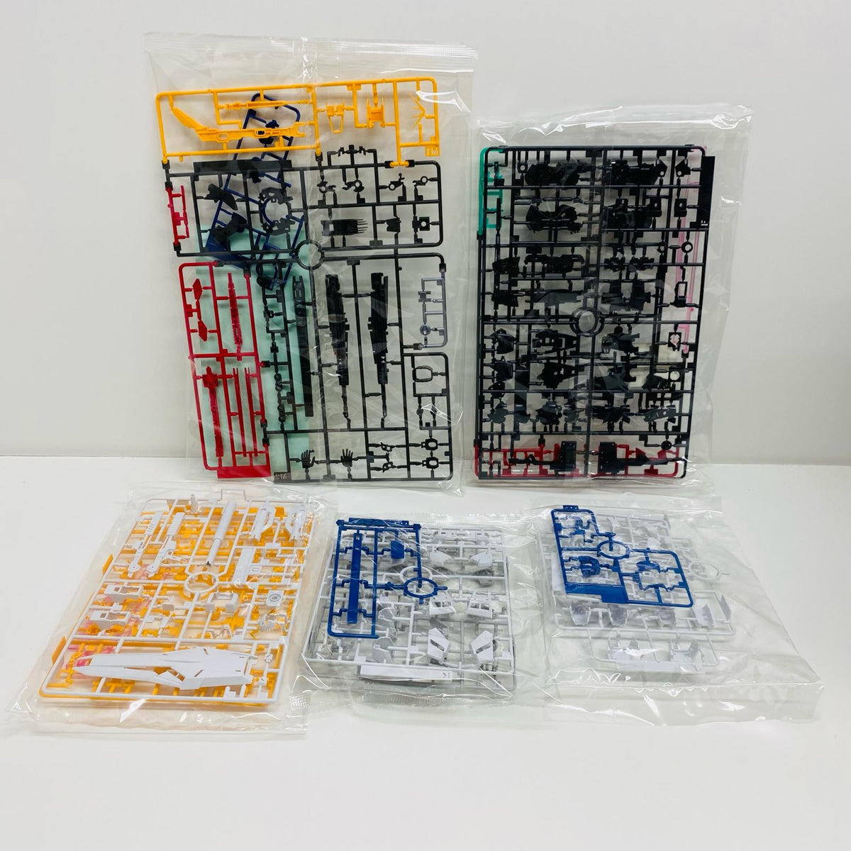 プラモデル 1/144RGRX-93ffνガンダム「機動戦士ガンダム逆襲のシャア」GUNDAMSIDE-F限定[5063410] RX-93ff νガンダム RG GUNDAMSIDE-F限定 5063410【加古川物流】