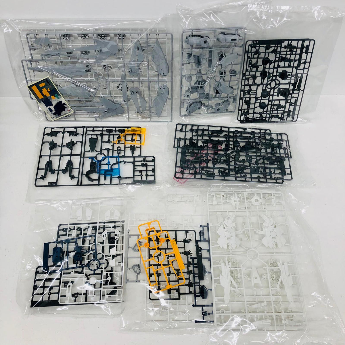 プラモデル 1/144HGアリュゼウス「機動戦士ガンダム閃光のハサウェイ」[5072030] アリュゼウス HG 5072030【加古川物流】