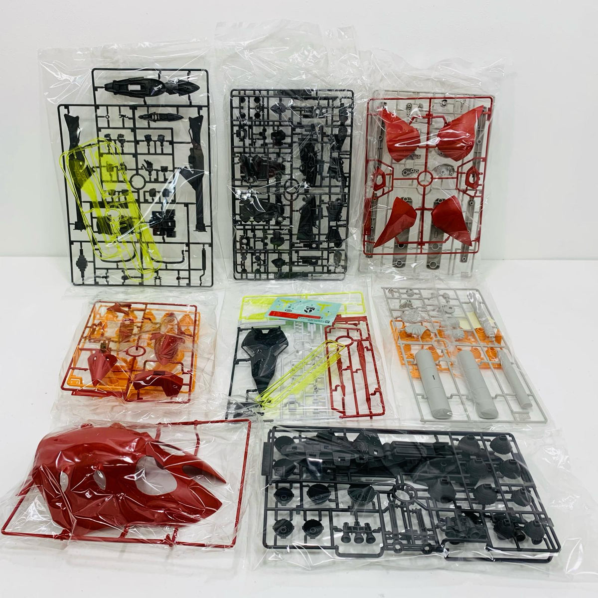 プラモデル 1/144HGUCナイチンゲール「機動戦士ガンダム逆襲のシャアベルトーチカ・チルドレン」[5061787] ナイチンゲール HG 5061787【加古川物流】