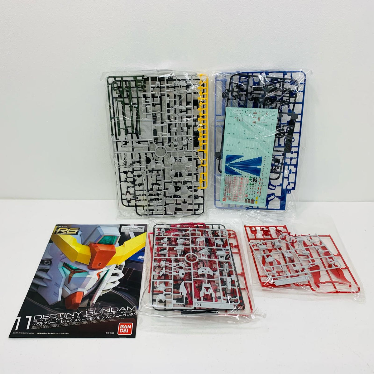 プラモデル 1/144RGZGMF-X42Sデスティニーガンダム「機動戦士ガンダムSEEDDESTINY」[5061616] ZGMF-X42S デスティニーガンダム RG 5061616【加古川物流】
