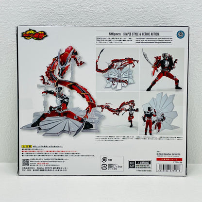 フィギュア S.H.Figuartsドラグレッダー＆仮面ライダー龍騎オプションパーツセット「仮面ライダー龍騎」 ドラグレッダー&仮面ライダー龍騎 S.H.Figuarts【フィギュア】【加古川物流】