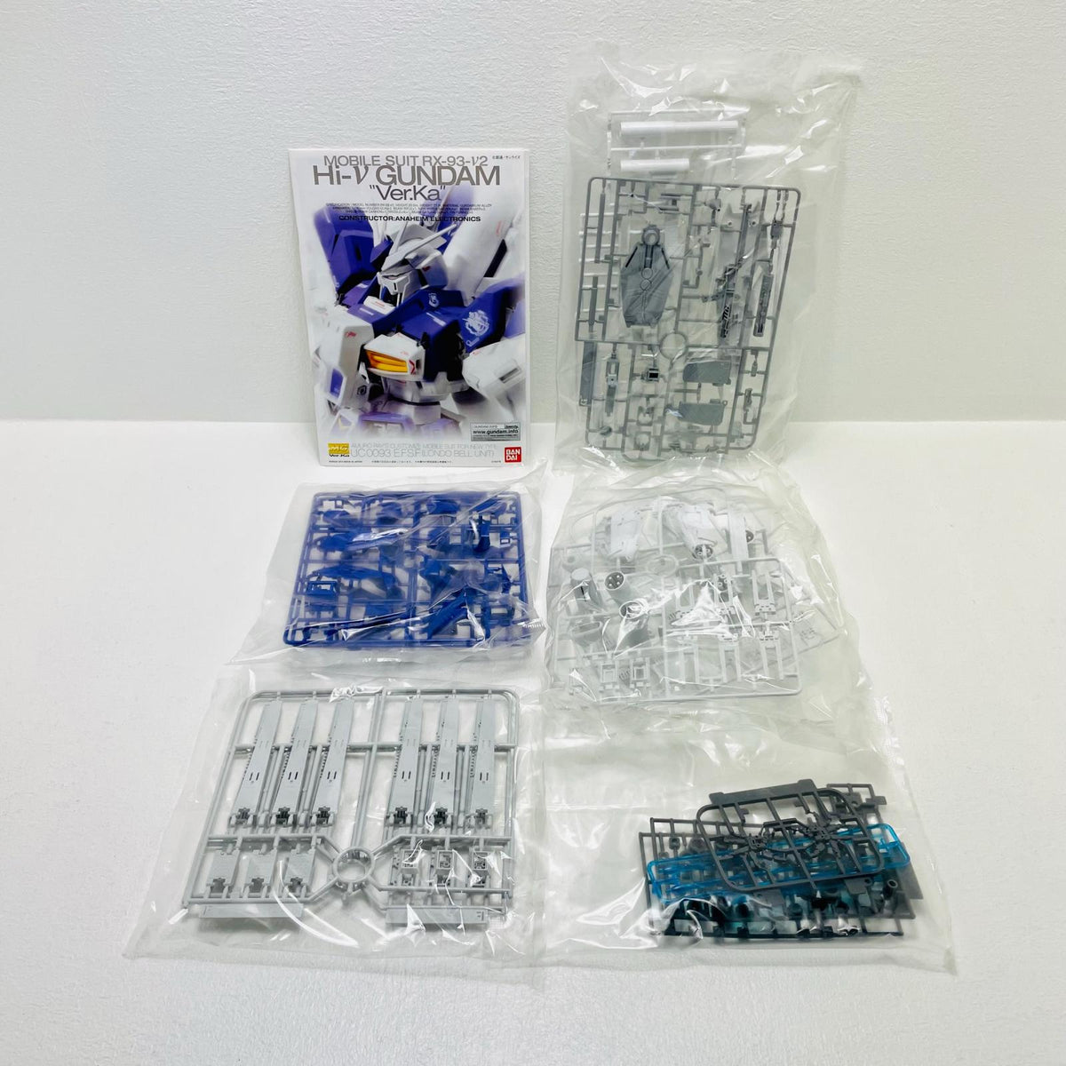 プラモデル 1/100MGRX-93-ν2Hi-νガンダムVer.Ka「機動戦士ガンダム逆襲のシャアベルトーチカ・チルドレン」[0192078] RX-93-ν2Hi-νガンダムVer.Ka MG 192078【加古川物流】