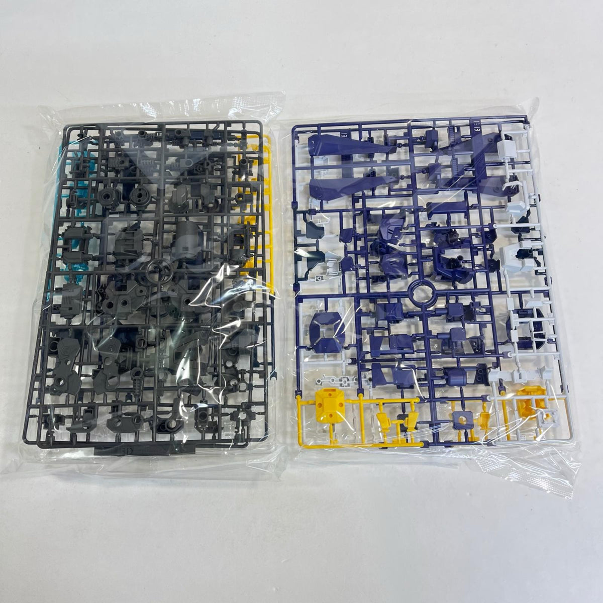 プラモデル HG RTX-011AMB ヒュッケバインボクサー 「スーパーロボット大戦OG」 プレミアムバンダイ限定 [5066916] RTX-011AMB ヒュッケバインボクサー プレミアムバンダイ限定 5066916【加古川物流】