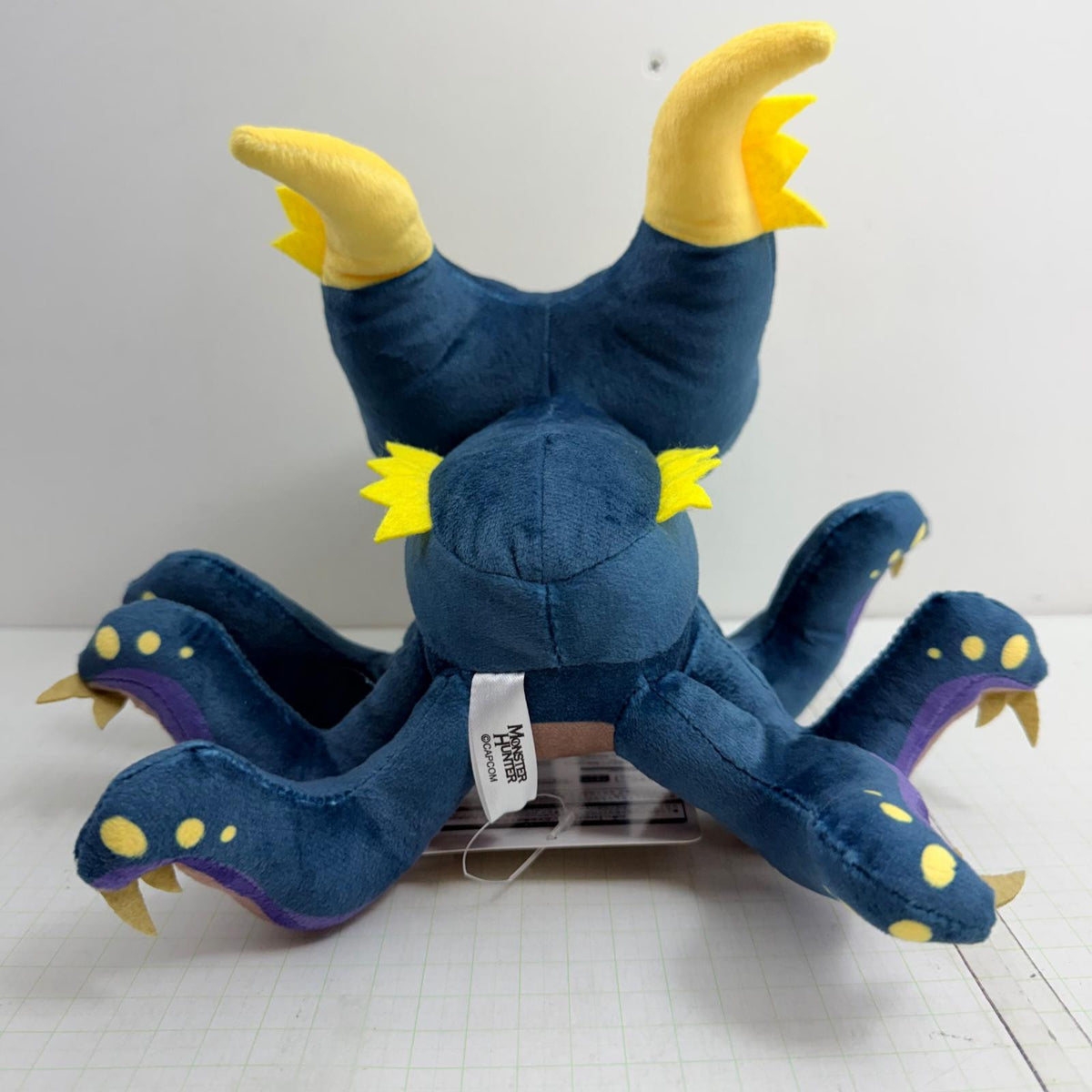 ぬいぐるみ タグ付き モンスターハンター モンでふぉ ぬいぐるみ ヌ・エグドラ【713-7434】【瀬戸大橋店】