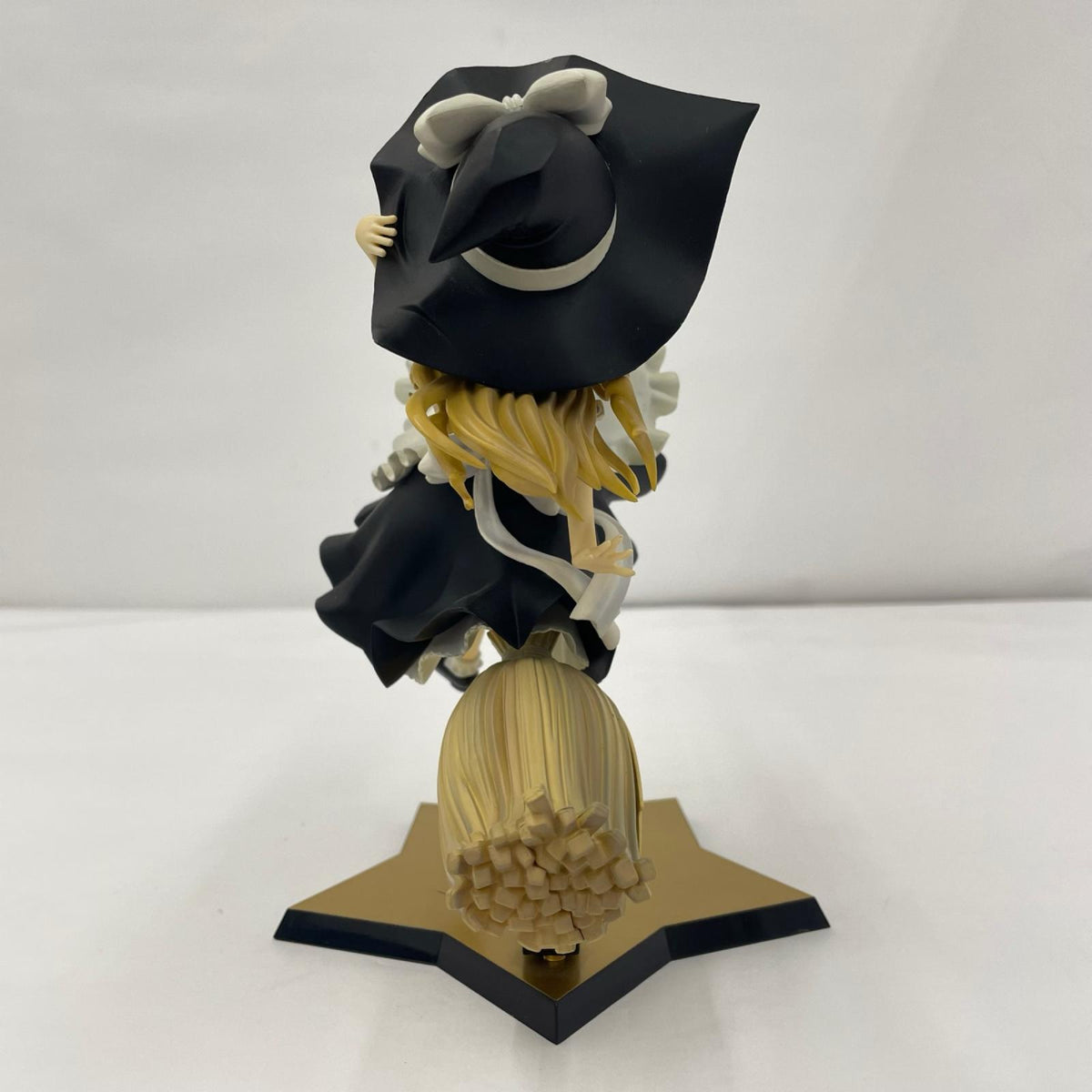 フィギュア 東方プロジェクト 霧雨魔理沙 完成品フィギュア【719-9380】【フィギュア】【瀬戸大橋店】