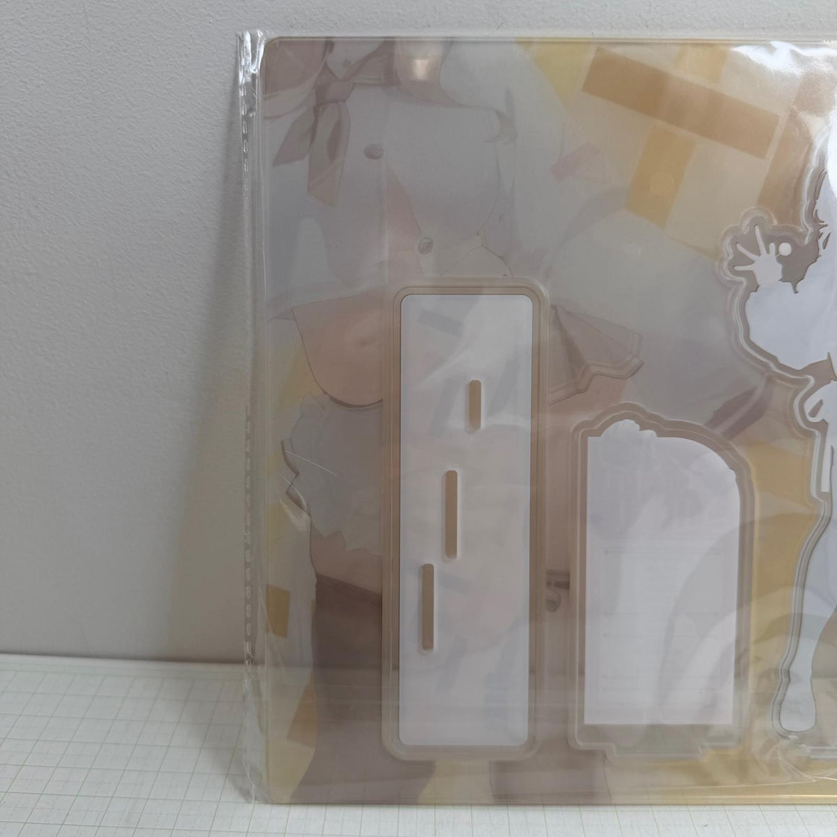 その他ホビー 未開封 NIKKE アクリルスタンド ブレッディ C106【721-7437】【瀬戸大橋店】