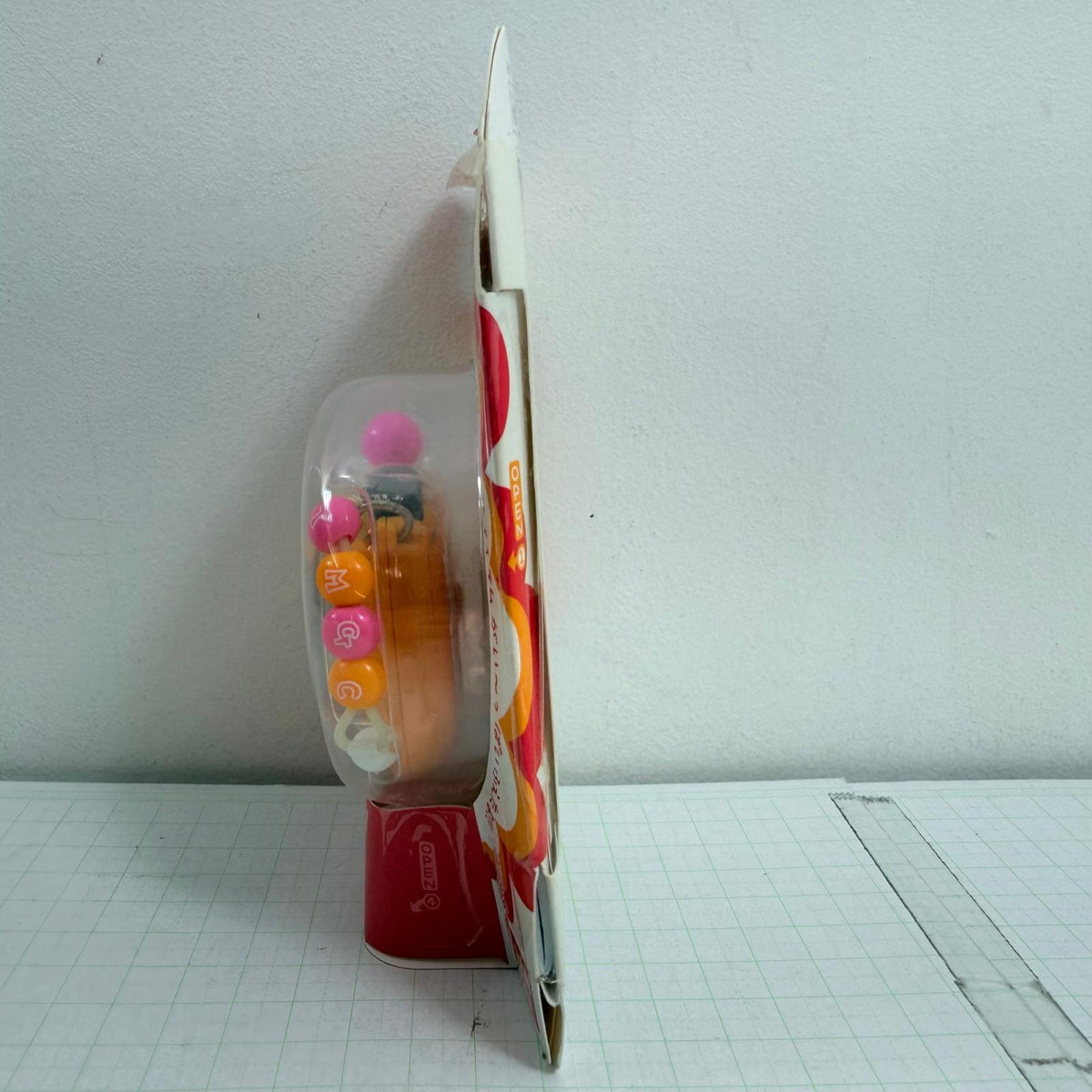 おもちゃ・玩具 未開封 超じんせーエンジョイ! たまごっち プラス モジモジおれんじ バンダイ【724-7492】【瀬戸大橋店】