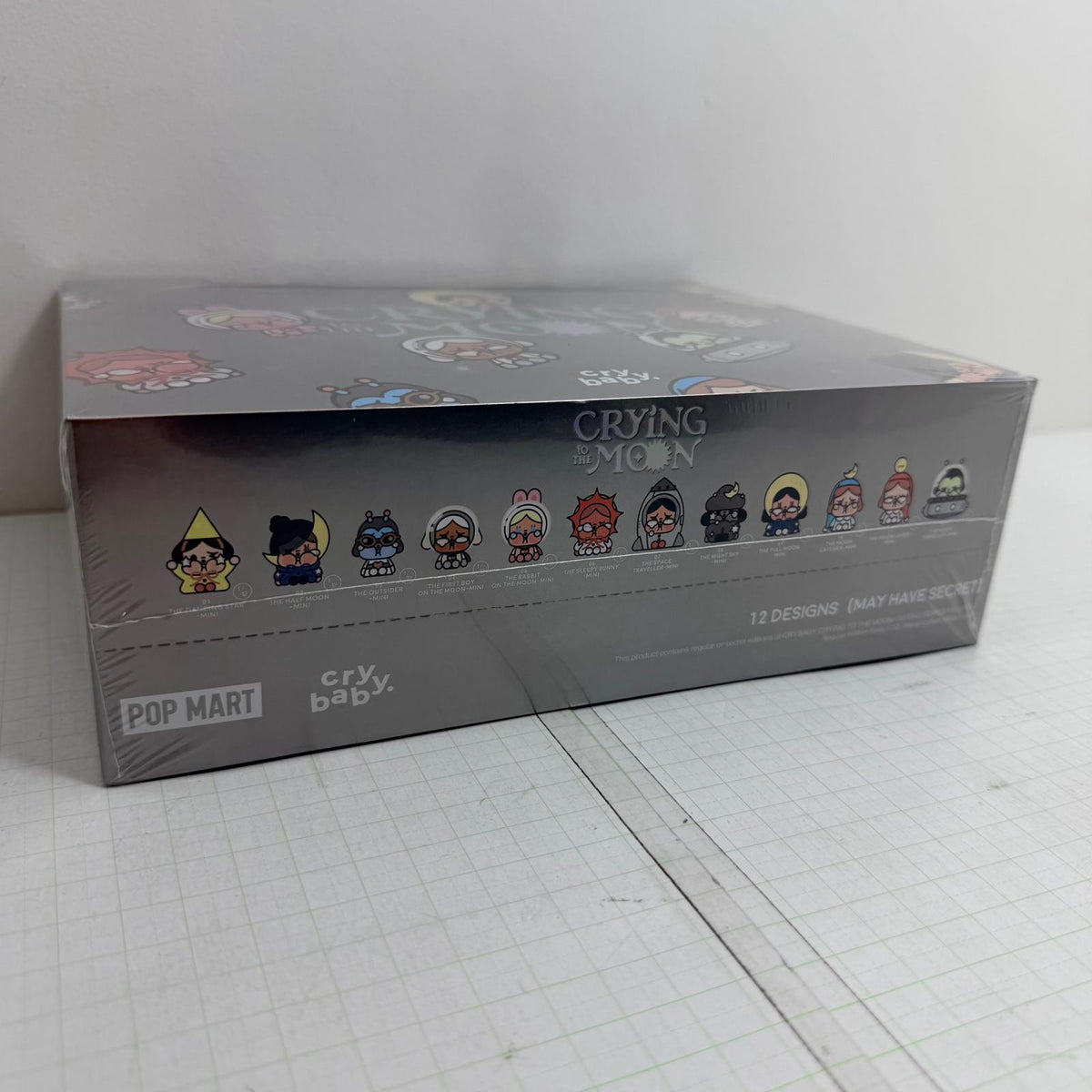 フィギュア 未開封 CRYBABY CRYING TO THE MOON SITTINGシリーズ 12個入りBOX POPMART【731-7299】【フィギュア】【瀬戸大橋店】