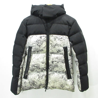 MONCLER | モンクレール BLANC 襟部2WAY総柄 ダウンジャケット E20914191885 ホワイト×ブラック サイズ：1【三重本店】