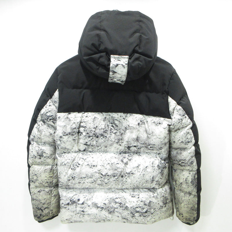 MONCLER | モンクレール BLANC 襟部2WAY総柄 ダウンジャケット E20914191885 ホワイト×ブラック サイズ：1【三重本店】