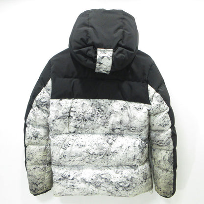 MONCLER | モンクレール BLANC 襟部2WAY総柄 ダウンジャケット E20914191885 ホワイト×ブラック サイズ：1【三重本店】