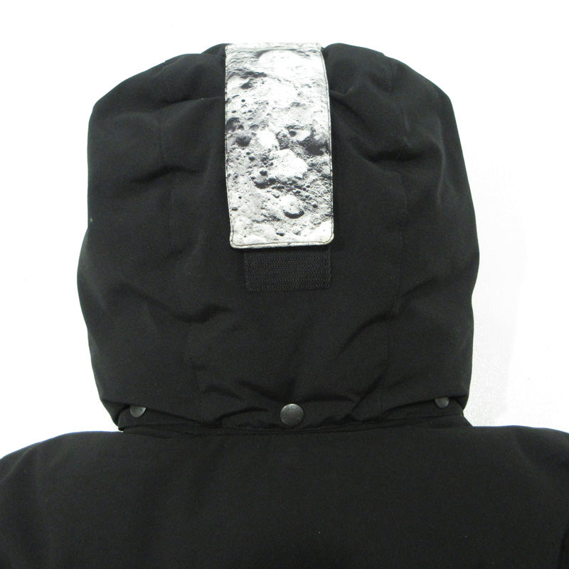 MONCLER | モンクレール BLANC 襟部2WAY総柄 ダウンジャケット E20914191885 ホワイト×ブラック サイズ：1【三重本店】