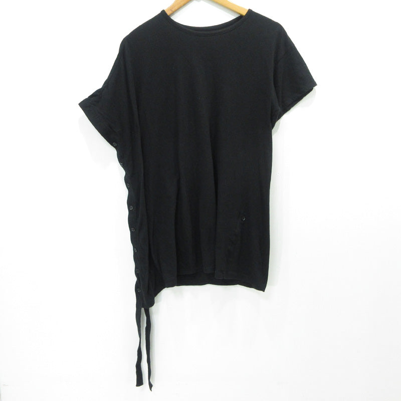 Yohji Yamamoto +NOIR | ヨウジヤマモト プリュス ノアール サイドボタンアシンメトリー半袖Tシャツ カットソー ND-T32-097 ブラック サイズ：2【三重本店】