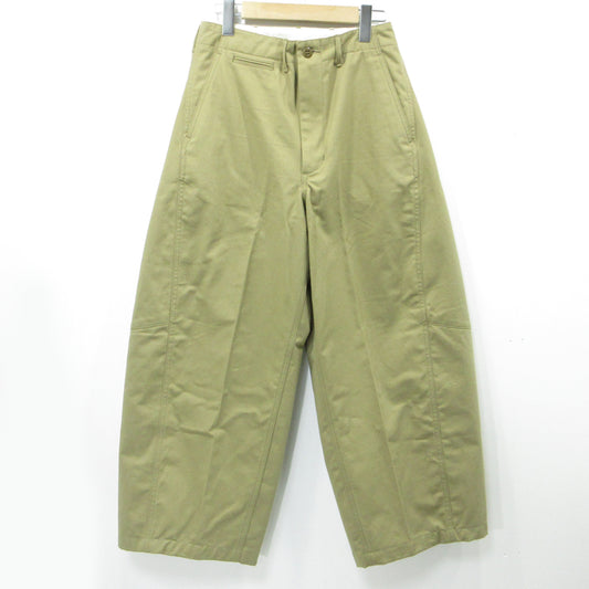 HYKE | ハイク BARREL―LEG CHINO PANTS チノパンツ 13348-3402 カーキ サイズ：34【三重本店】