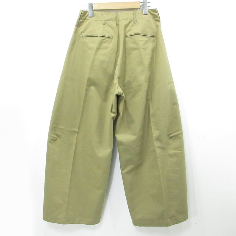 HYKE | ハイク BARREL―LEG CHINO PANTS チノパンツ 13348-3402 カーキ サイズ：34【三重本店】