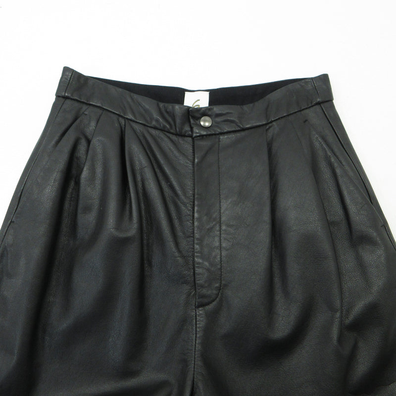 6(ROKU) | ロク 牛革 2タックパンツ パンツ 8614-199-0212 ブラック サイズ：38【三重本店】