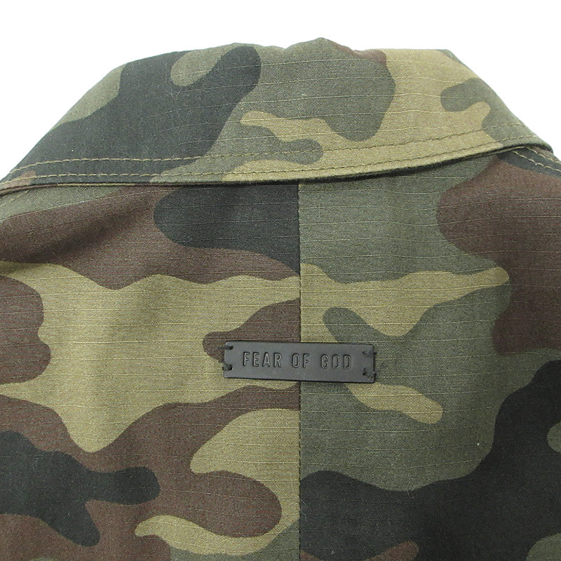 FEAR OF GOD | フィアオブゴッド 7TH COLLECTION Camo Print Military Coat 7周年コレクション カモプリントミリタリーコート 総柄ミリタリージャケット 迷彩柄 ミリタリージャケット FG30-050 カーキグリーン(CMO) マルチカラー サイズ：XS【三重本店】