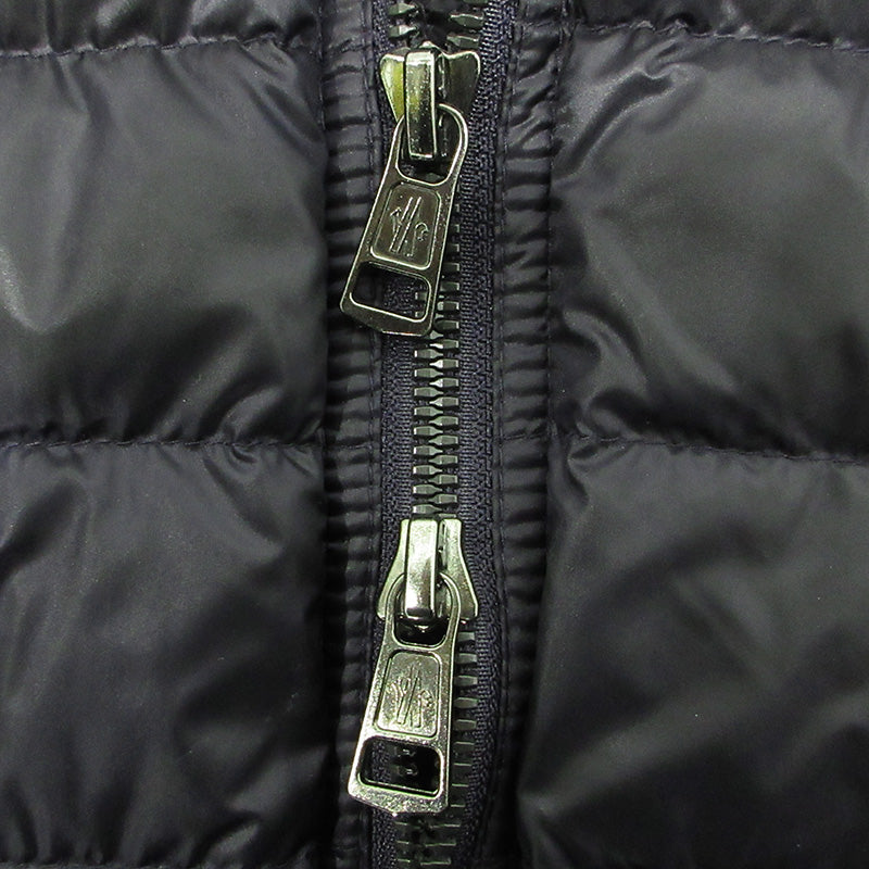 MONCLER | モンクレール MAGLIA CARDIGAN ロゴワッペン切替えダウンジャケット ダウンジャケット B10918400900 ネイビー サイズ：S【三重本店】