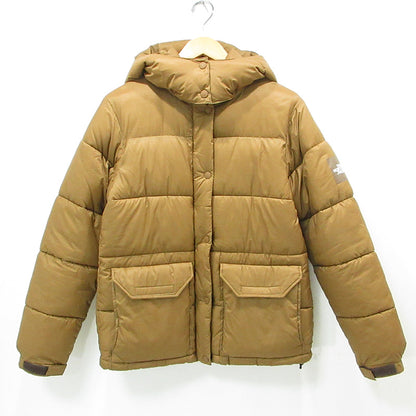 THE NORTH FACE | ザ・ノースフェイス CAMP SIERRA SHORT キャンプシェラショート ロゴプリント中綿ジャケット 撥水 中綿ジャケット NYW81931 ライトブラウン(BK) カーキ サイズ：L【三重本店】