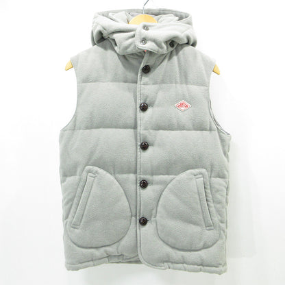 Danton | ダントン × BEAMS ビームス別注 ウールモッサダウンベスト 襟2WAY ロゴワッペン ダウンベスト JD-8852(17A-FA-002) グレー サイズ：42【三重本店】