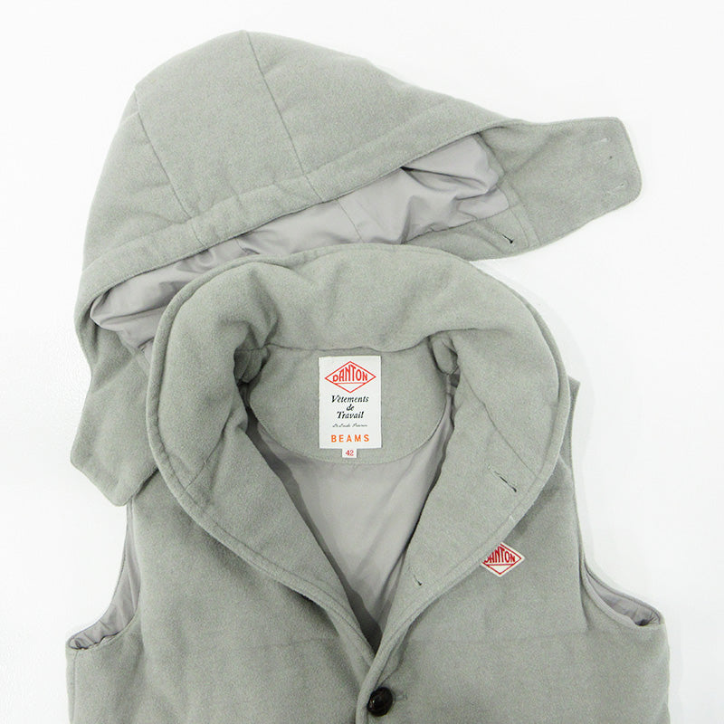 Danton | ダントン × BEAMS ビームス別注 ウールモッサダウンベスト 襟2WAY ロゴワッペン ダウンベスト JD-8852(17A-FA-002) グレー サイズ：42【三重本店】