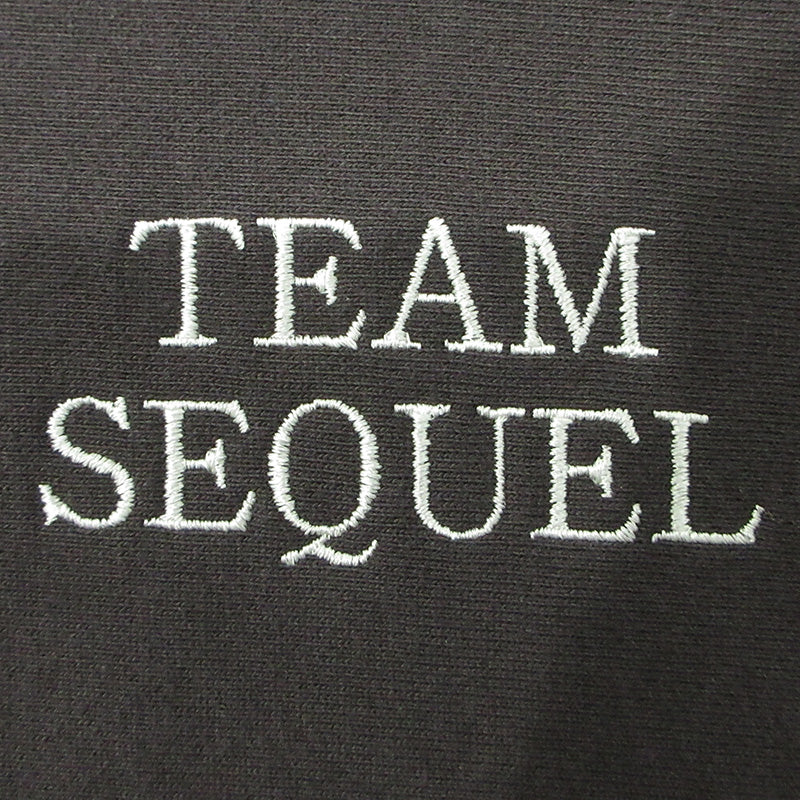 SEQUEL | シークエル CREW NECK SWEAT クルーネックスウェット ロゴ刺繍裏起毛長袖スウェットシャツ スウェット チャコールグレー サイズ：M【三重本店】
