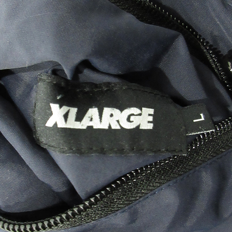 X-LARGE | エクストララージ ロゴ刺繍リバーシブルダウンジャケット ダウンジャケット 101224021011 ライトグレー×ネイビー サイズ：L【三重本店】