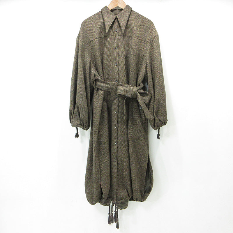 AKIRANAKA × Abraham MOON | アキラナカ × アブラハムムーン 総柄シェットランドウールロングコート ヘリンボーン柄 その他アウター AW2048-BR ブラウン サイズ：2【三重本店】