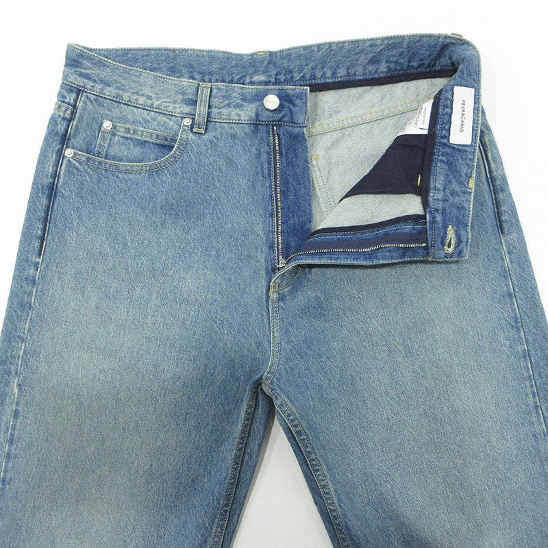 Salvatore Ferragamo | サルヴァトーレフェラガモ USED加工ジップフライデニムパンツ デニムパンツ 0764529 ブルー サイズ：52【三重本店】