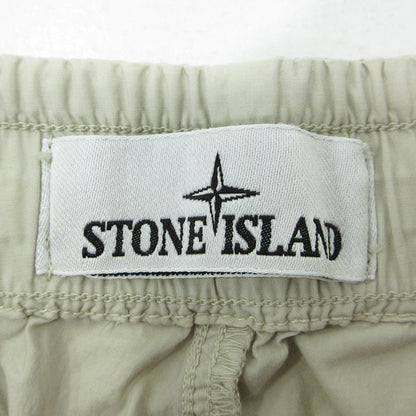 STONE ISLAND | ストーンアイランド ガーメントダイストレッチコットンバミューダコンフォートショートパンツ ロゴワッペン ショートパンツ K1S15L100009 ライトベージュ サイズ：32【三重本店】