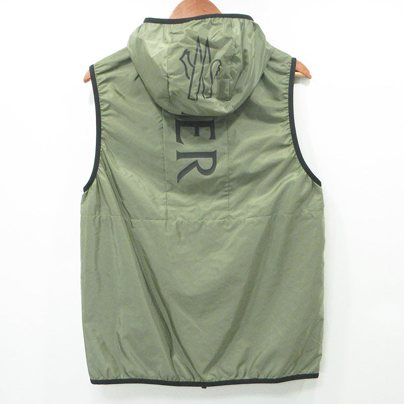 MONCLER | モンクレール MORETAN ロゴナイロンベスト ベスト K10911A00172 カーキグリーン サイズ：1【三重本店】