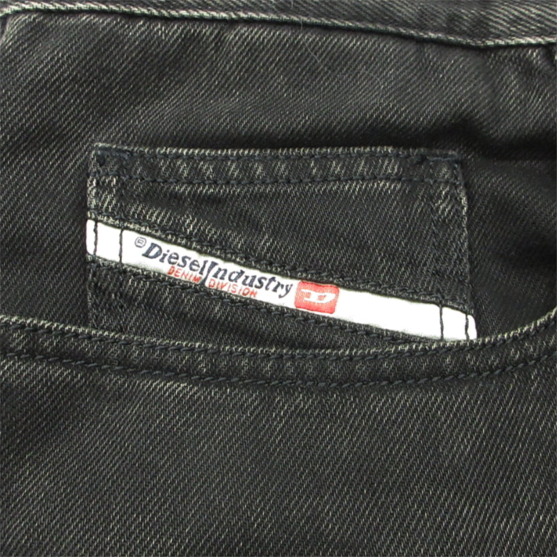 DIESEL | ディーゼル ブラックデニム ルーズ ストレート 2001 D-MACRO デニムパンツ ブラック系 サイズ：36【三重本店】