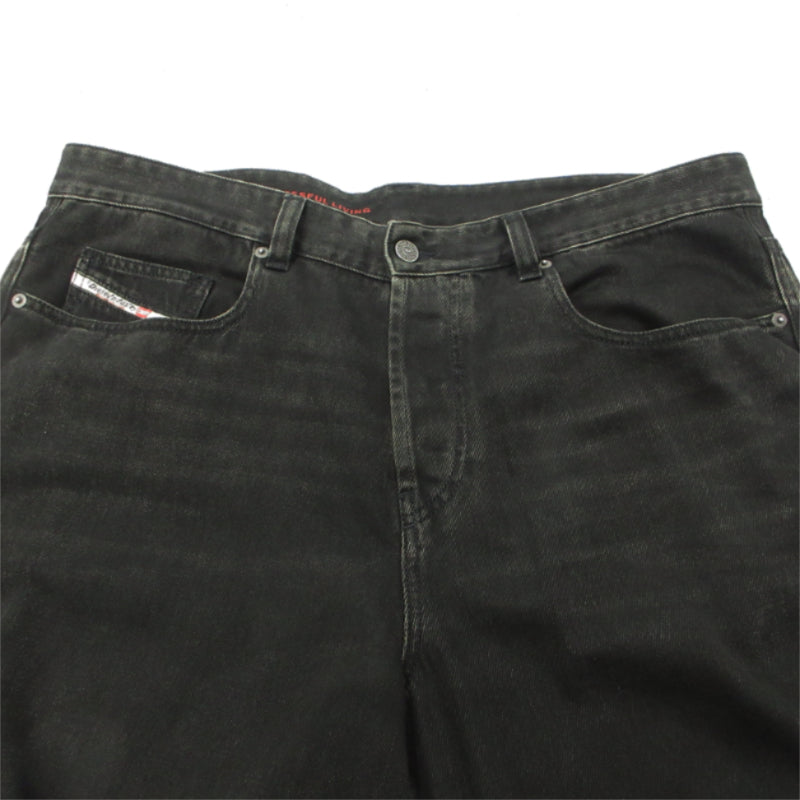 DIESEL | ディーゼル ブラックデニム ルーズ ストレート 2001 D-MACRO デニムパンツ ブラック系 サイズ：36【三重本店】