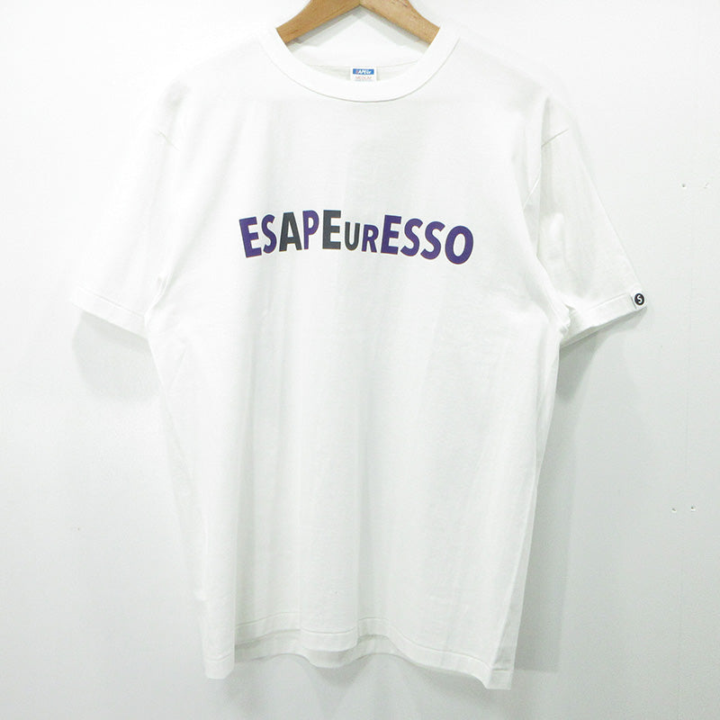 SAPEur | サプール × NORTHWAVE × MASATOSHI HAMADA ノースウェーブ ハマダ半袖Tシャツ 浜田 半袖Ｔシャツ A0026-036 ホワイト×パープル サイズ：M【三重本店】