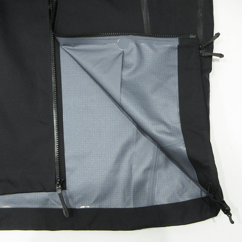ARC'TERYX | アークテリクス Beta AR Jacket ベータARジャケット ロゴ刺繍GORE-TEXマウンテンパーカー 防水ナイロンジャケット ベンチレーション ナイロンジャケット X000009906 ブラック サイズ：M【三重本店】