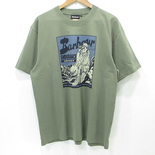 Barbour | バーブァー Conditions オーバーサイズグラフィックTシャツ プリント半袖Tシャツ 26SS 半袖Ｔシャツ 261MTS1555 カーキグリーン サイズ：M【三重本店】
