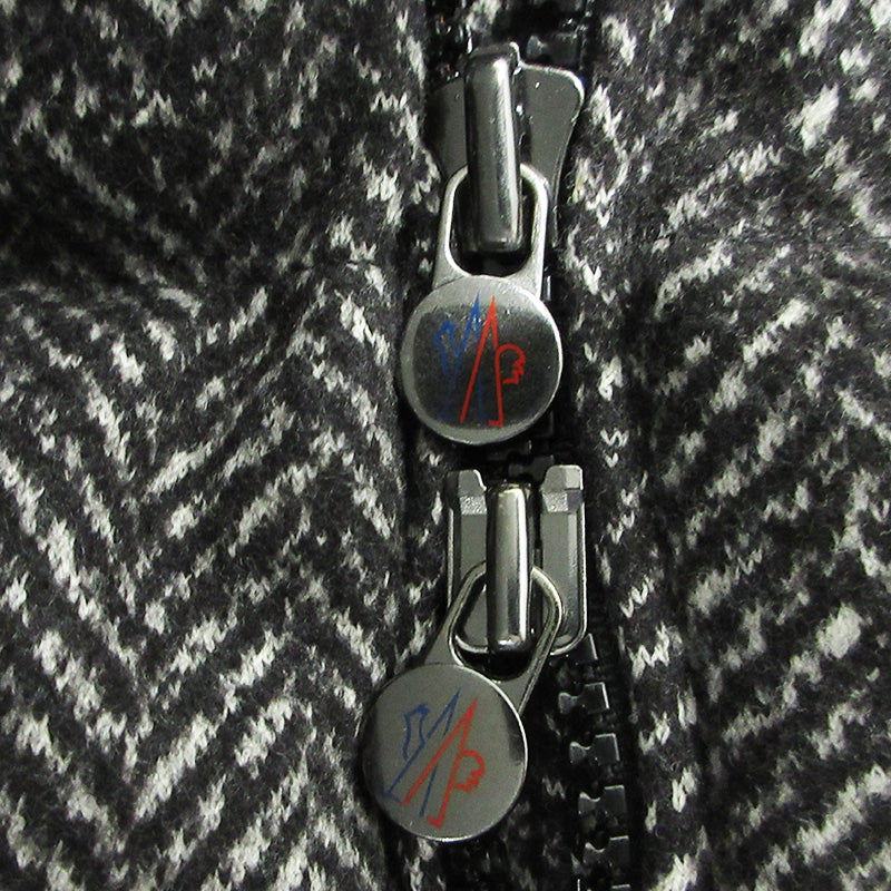MONCLER | モンクレール MONTGENEVRE モンジュネーブル 襟2WAY総柄ウールダウンジャケット ダウンジャケット A20914033805 グレー サイズ：1【三重本店】