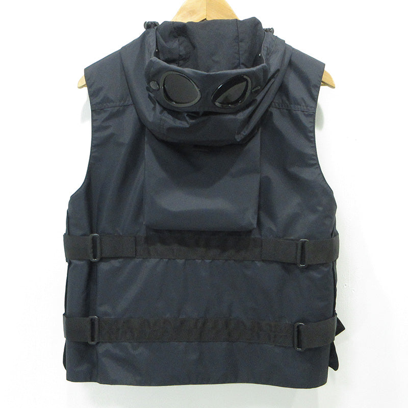 JUNYA WATANABE | ジュンヤワタナベ × C.P. Company シーピーカンパニー COMME des GARCONS コムデギャルソン W-NAME VEST ダブルネームベスト 25SS 中綿ベストライナー付きマルチポケットベスト ベスト WO-V901 ブラック サイズ：S【三重本店】