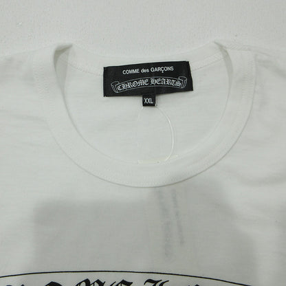 CHROME HEARTS | クロムハーツ × COMME des GARCONS × DOVER STREET MARKET コムデギャルソン ドーバーストリートマーケット ロゴプリント半袖Tシャツ AD2018 トリプルコラボ 半袖Ｔシャツ ZB-T001 ホワイト サイズ：XXL【三重本店】