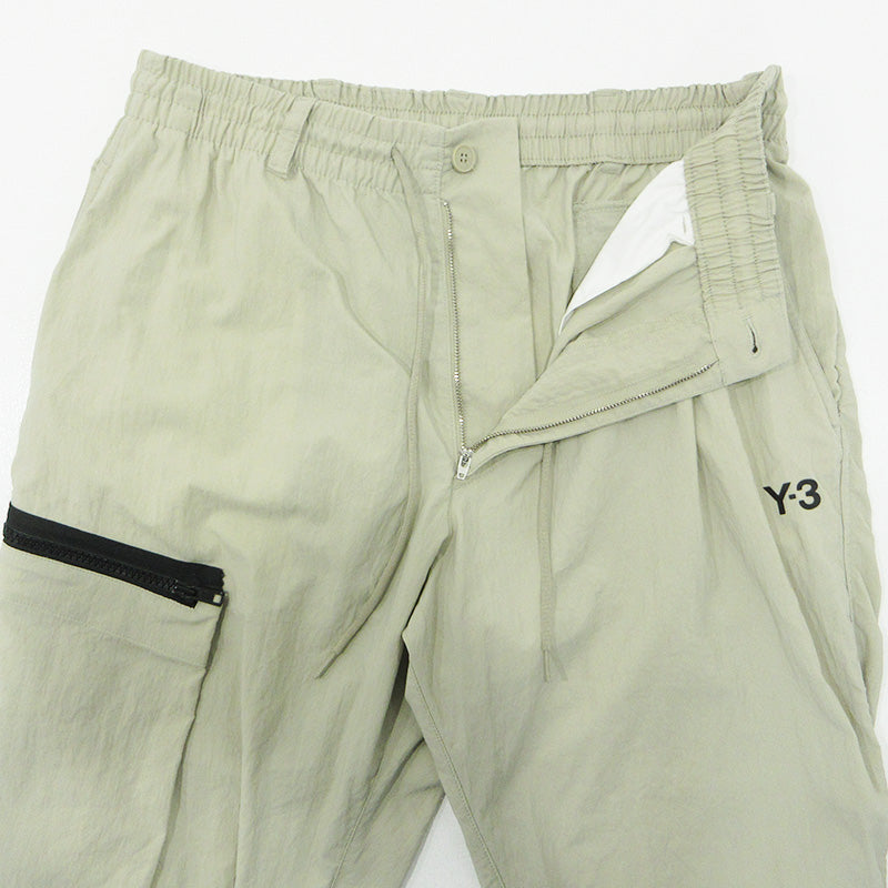 Y-3 | ワイスリー YOHJI YAMAMOTO × adidas ヨウジヤマモト アディダス NYLON TWILL CARGO PANT ナイロンツイルカーゴパンツ ロゴプリント カーゴパンツ DY7320 ベージュ サイズ：L【三重本店】