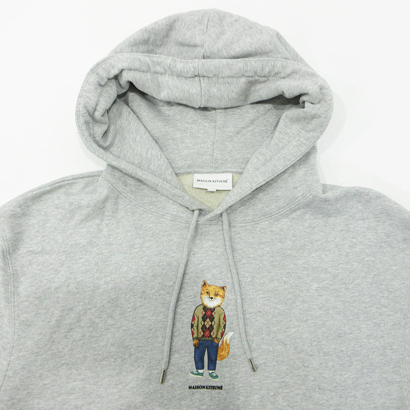 MAISON KITSUNE | メゾンキツネ Dressed Fox Regular Hoodie ドレスドフォックスレギュラーフーディ きつねプリント長袖パーカー アニマル柄 パーカー LM00304KM0001 グレー サイズ：XL【三重本店】