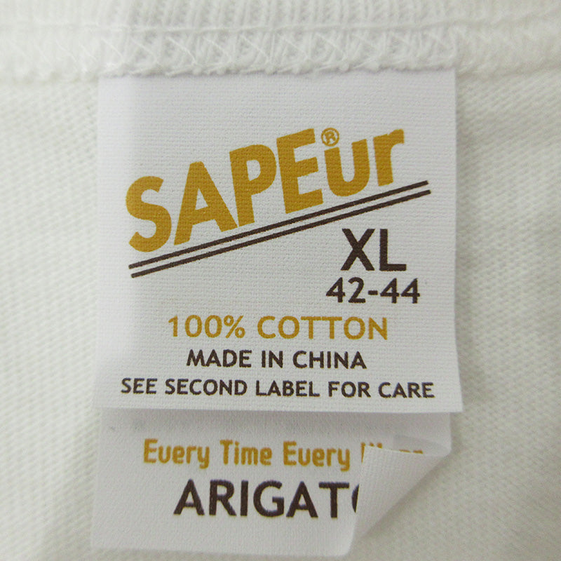 SAPEur | サプール カーゴベース スタンプ10個達成 23年 フォトプリント半袖Ｔシャツ 半袖Ｔシャツ ホワイト サイズ：XL【三重本店】