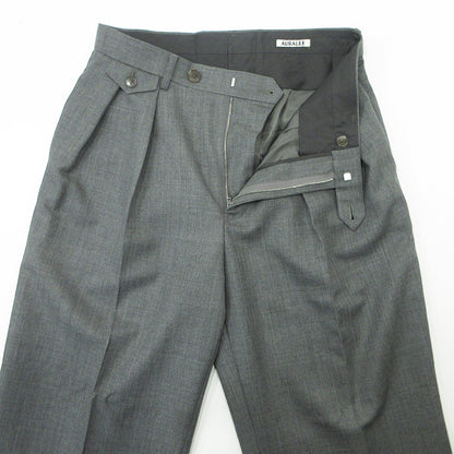 AURALEE | オーラリー BLUEFACED WOOL TWO-TUCK SLACKS ブルーフェイスウール２タックスラックス ウールパンツ その他ボトムス A25AP05BS グレー サイズ：2【三重本店】
