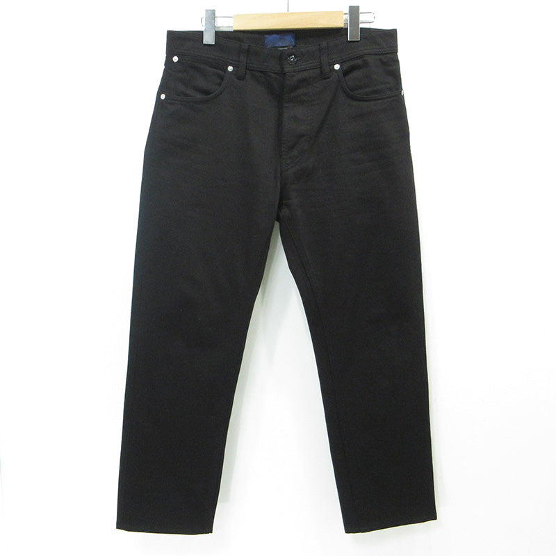 STONE ISLAND | ストーンアイランド BULL DENIM-TC Straight leg Jeans 25AW ストレートレッグボタンフライデニムパンツ ロゴワッペン付き デニムパンツ K2S15J100005 ブラック サイズ：30【三重本店】